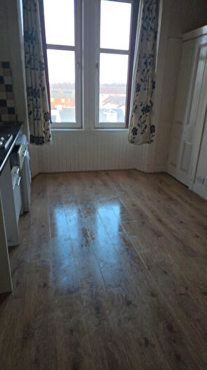 1 Bedroom Flat For Sale In Anderson Drive, Renfrew, PA4