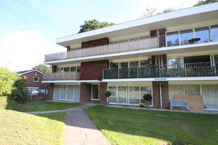 2 Bedroom Flat To Rent In Midhurst, GU29