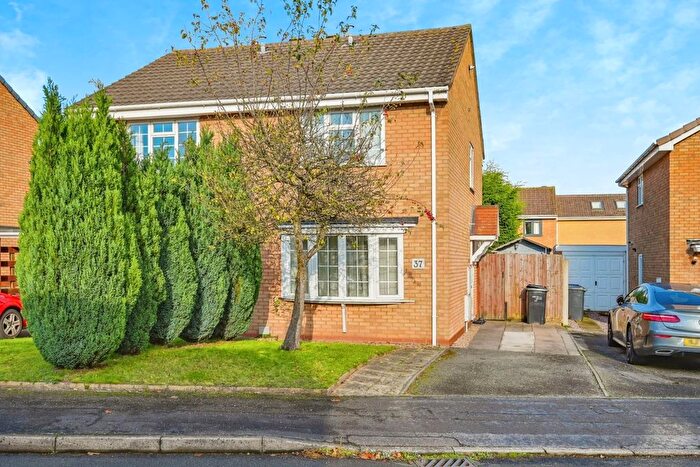 2 Bedroom Semi-Detached House To Rent In Cornfield Drive, Lichfield, WS14