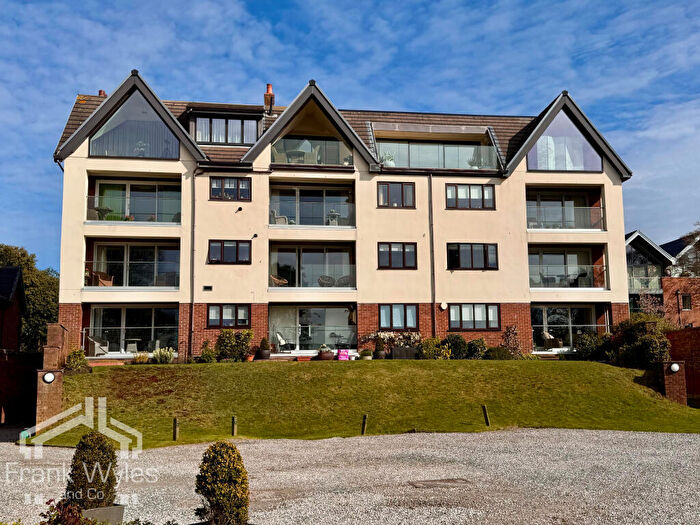 2 Bedroom Flat For Sale In St Johns Wood, Clifton Drive, Lytham St. Annes, Lancashire, FY8