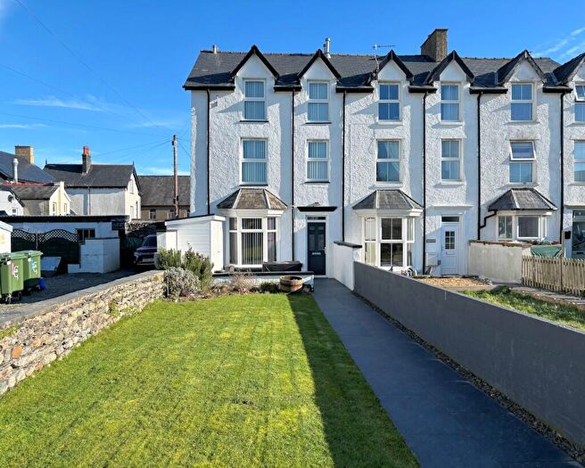 5 Bedroom Town House For Sale In Station Road, Tywyn, Gwynedd, LL36
