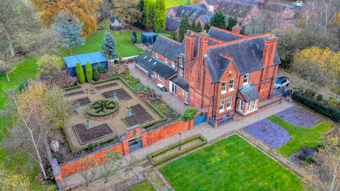 6 Bedroom Detached House For Sale In New Road, Shuttington, Tamworth, B79