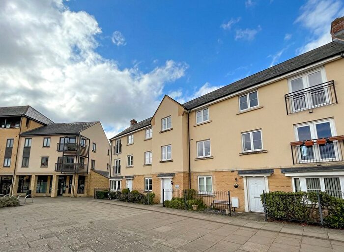 2 Bedroom Flat To Rent In Sorrel Way, Carterton, Oxfordshire, OX18