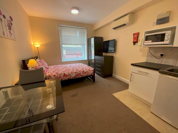 Studio To Rent In Cromwell Road, London, SW7