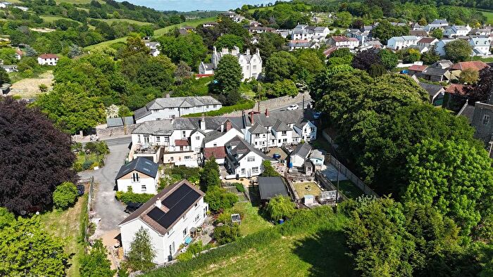 6 Bedroom Property For Sale In The Bushens, Bishops Tawton, Barnstaple, EX32