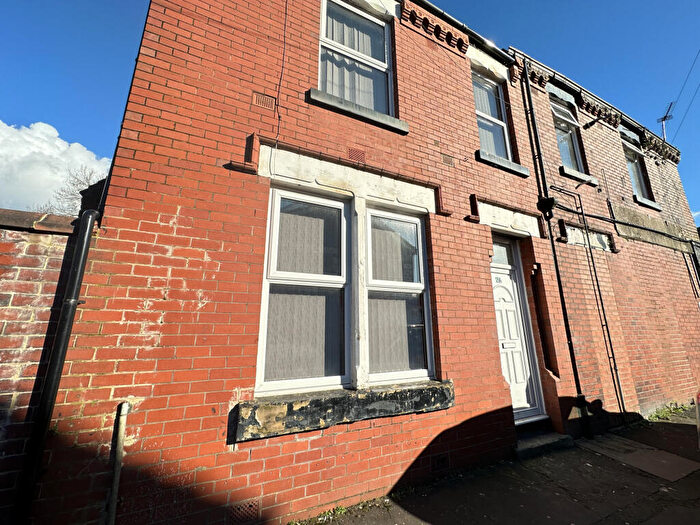 1 Bedroom Flat To Rent In Arran Street, Manchester, M40