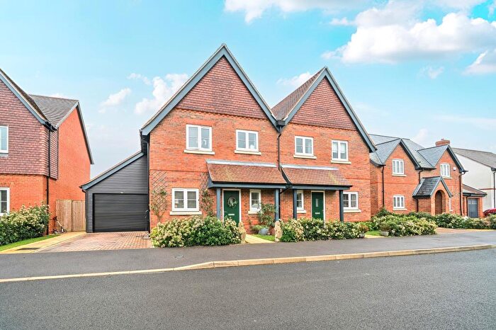 3 Bedroom Semi Detached House For Sale In Poplar Way, Ickford, Buckinghamshire, HP18