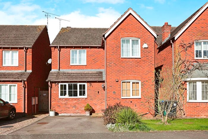 3 Bedroom Detached House To Rent In Erica Drive, Whitnash, Leamington Spa, CV31