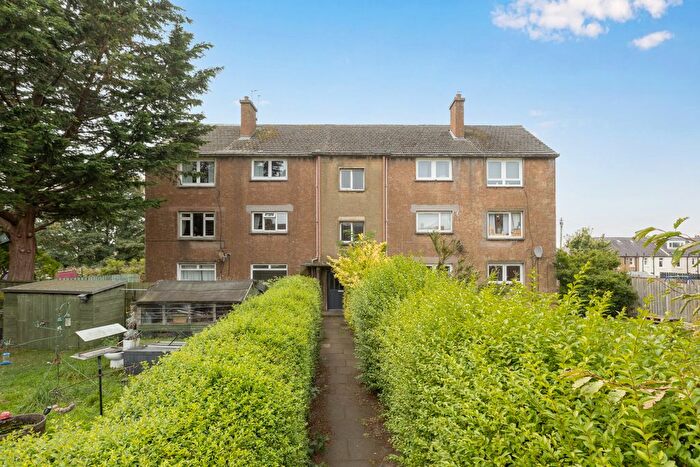2 Bedroom Flat For Sale In Flat, , Pirniefield Bank, Edinburgh, EH6