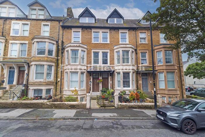 3 Bedroom Flat For Sale In West End Road, Morecambe, LA4