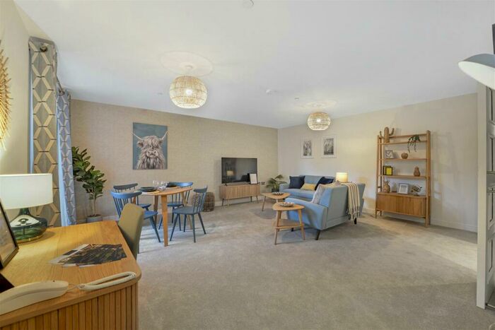 1 Bedroom Apartment For Sale In Plot, The Landings, Kings Hill, ME19
