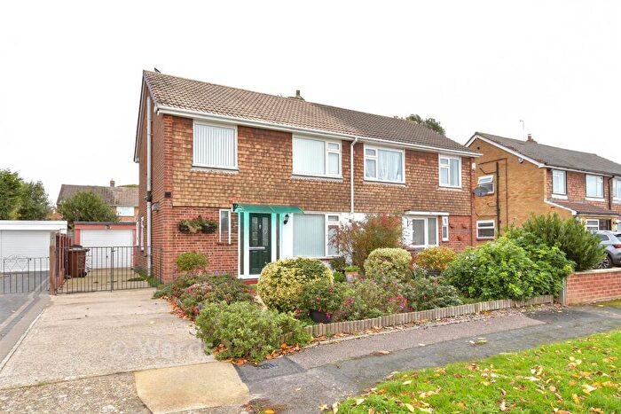 3 Bedroom Semi Detached House For Sale In Ashmead Close, Lordswood, Chatham, Kent, ME5