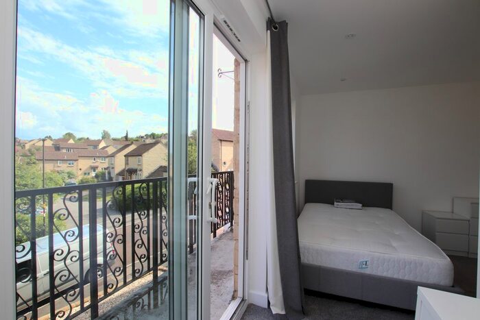 6 Bedroom Detached House To Rent In Langdon Road, Bath BA2