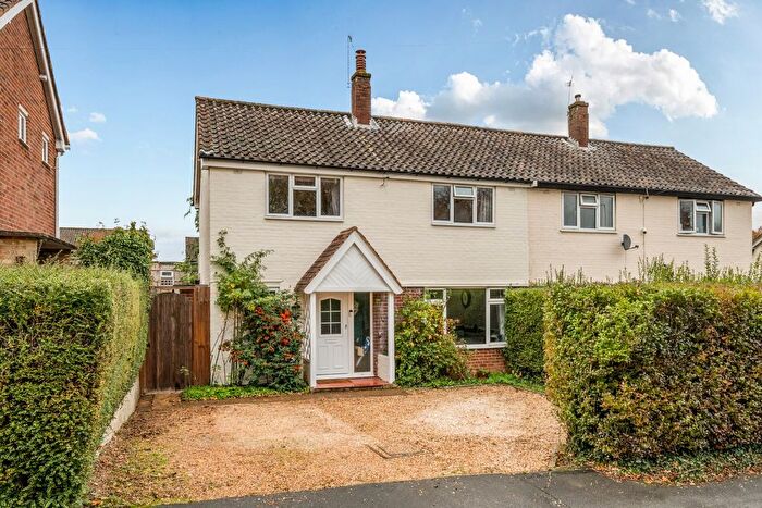 3 Bedroom Semi Detached House For Sale In Chiddingfold, Surrey, GU8