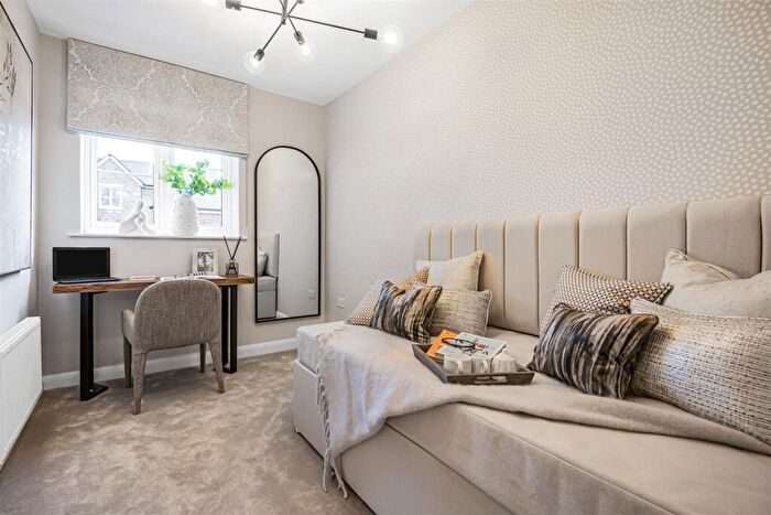 4 Bedroom Detached House For Sale In The Clayburn At Herons Lake, Theale, Reading, RG7