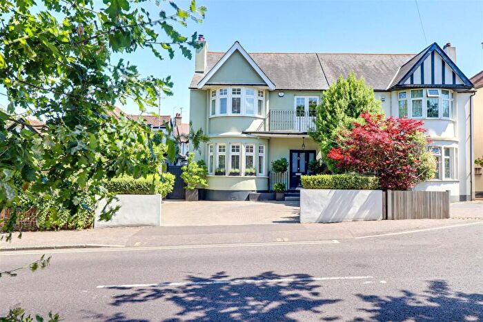 4 Bedroom Semi-Detached House For Sale In Eastwood Road, Leigh-on-Sea, SS9
