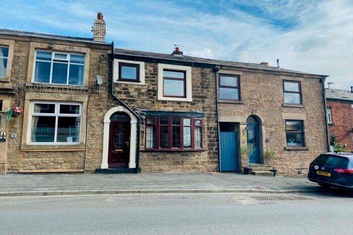3 Bedroom Property To Rent In Cowling Brow, Chorley, PR6