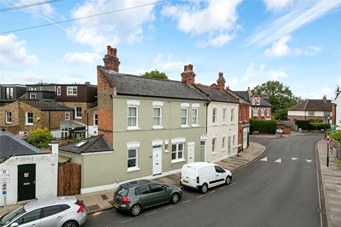 1 Bedroom Flat For Sale In Amyand Park Road, St Margarets, Twickenham, TW1