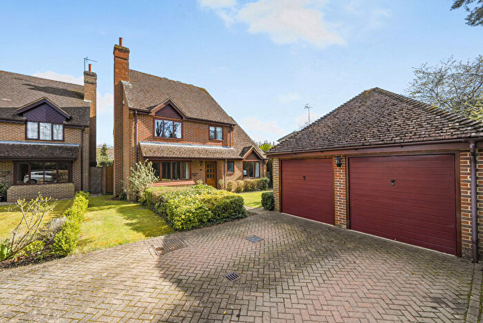 4 Bedroom Detached House For Sale In Park View, Burghfield Common, Reading, Berkshire, RG7