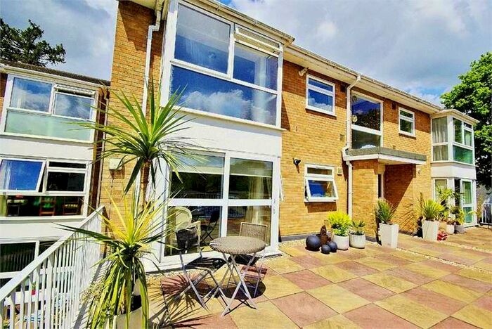 2 Bedroom Apartment To Rent In Heath Lodge, High Road, Bushey, Hetfordshire, WD23