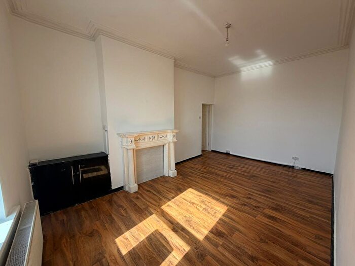 2 Bedroom Flat To Rent In Seaforth Vale West, Liverpool, L21