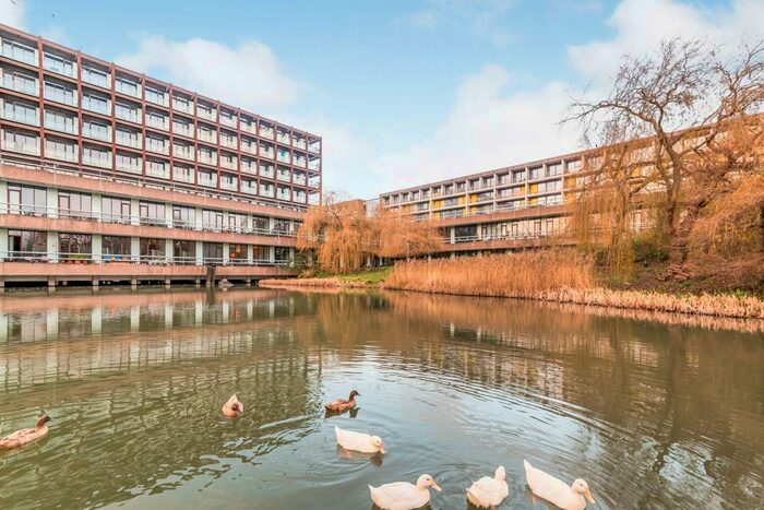 2 Bedroom House To Rent In Lake Shore, Bristol, BS13