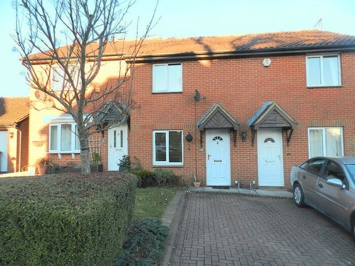 2 Bedroom Terraced House To Rent In Russell Road, Toddington, Dunstable, LU5