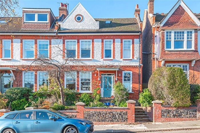 5 Bedroom Semi Detached House For Sale In Cholmeley Park, London, N6