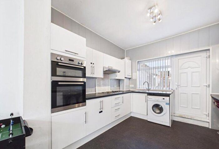 4 Bedroom Apartment To Rent In Bingfield Street, Bingfield Street, N1