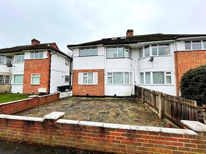 2 Bedroom Maisonette To Rent In Yarborough Road, Colliers Wood, SW19