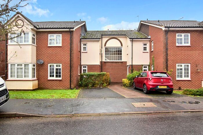 1 Bedroom Flat To Rent In Willow Rise, Downswood, Maidstone, Kent, ME15