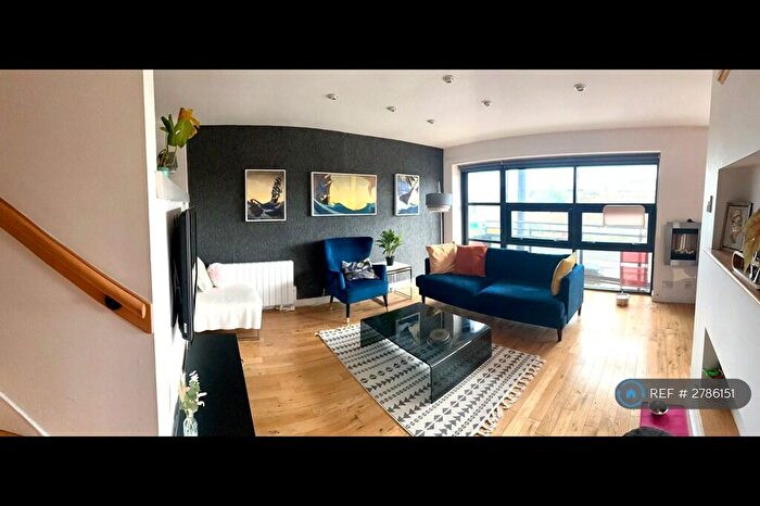2 Bedroom Flat To Rent In Clyde Street, Glasgow, G1