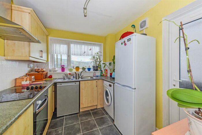 4 Bedroom End Of Terrace House To Rent In Kingsland Terrace, Treforest, CF37