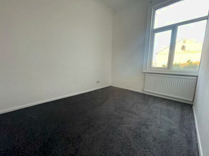 2 Bedroom Flat To Rent In Ordnance Road, Enfield, EN3