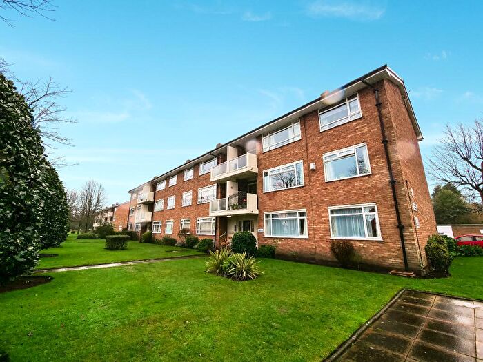 2 Bedroom Apartment For Sale In York Road, Birkdale, Southport, Merseyside, PR8