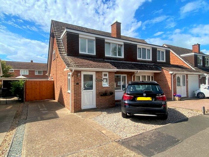 3 Bedroom Semi-Detached House To Rent In Lennox Close, Gosport, Hampshire, PO12