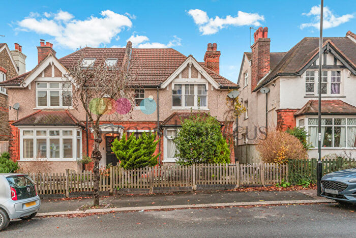 5 Bedroom House To Rent In Lismore Road, South Croydon, CR2