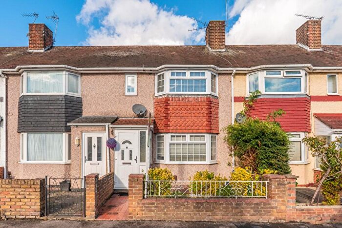 2 Bedroom Terraced House For Sale In Ingram Road, Dartford, Kent, DA1