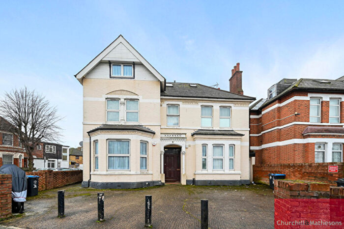 2 Bedroom Apartment For Sale In Craven Park, London, NW10