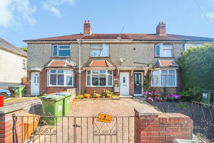 3 Bedroom Terraced House For Sale In Carnation Road, Southampton, Hampshire, SO16