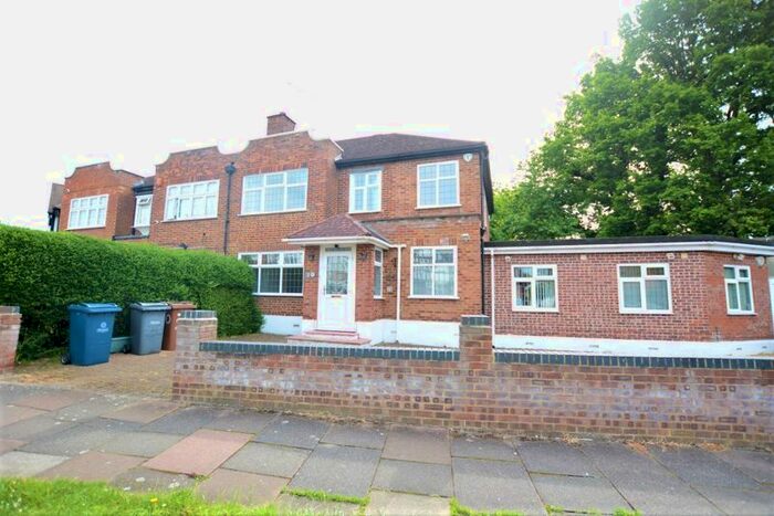 4 Bedroom Semi-Detached House For Sale In Rowlands Avenue, Pinner, HA5