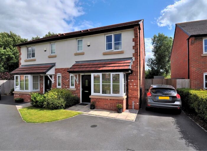 3 Bedroom Semi-Detached House To Rent In Eden Grove, Holmes Chapel, Crewe, CW4