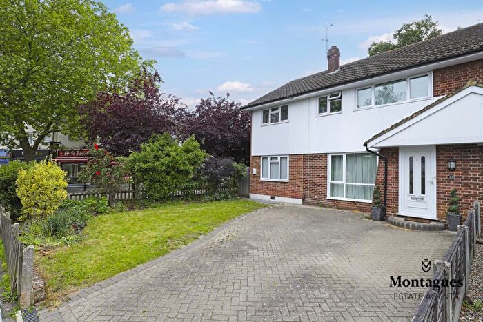5 Bedroom House For Sale In Forest Drive, Theydon Bois, CM16