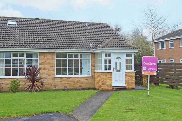2 Bedroom Semi-Detached Bungalow To Rent In Silverdale Court, Woodthorpe, York, YO24
