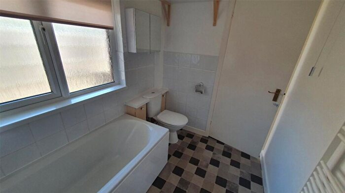 2 Bedroom Bungalow For Sale In Eastoke Avenue, Hayling Island, Hampshire, PO11