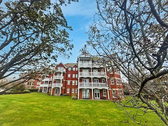 2 Bedroom Flat For Sale In Darley Road, Eastbourne, BN20