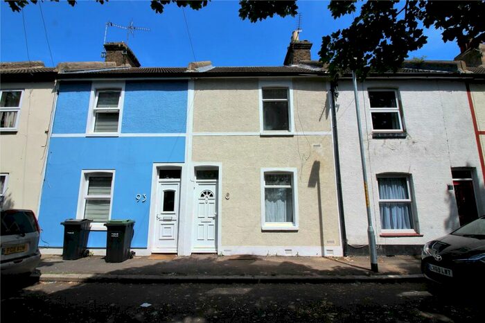 3 Bedroom Terraced House To Rent In Shepherd Street, Northfleet, Gravesend, Kent, DA11