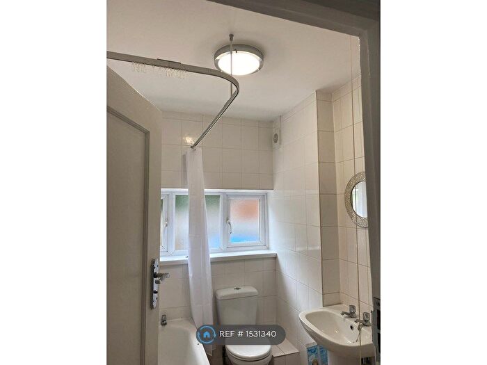 2 Bedroom Maisonette To Rent In Deer Park Gardens, Mitcham/Morden, CR4