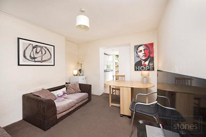 5 Bedroom Apartment To Rent In Camden Road, Camden, London, NW1