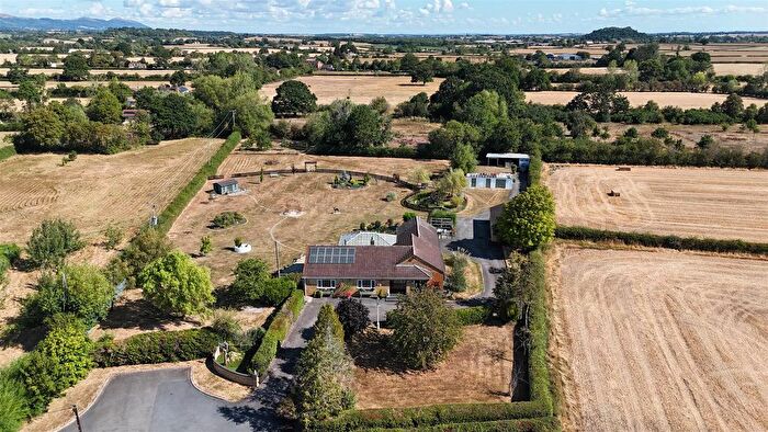4 Bedroom Detached Bungalow For Sale In School Crescent, Corse, Gloucester, GL19